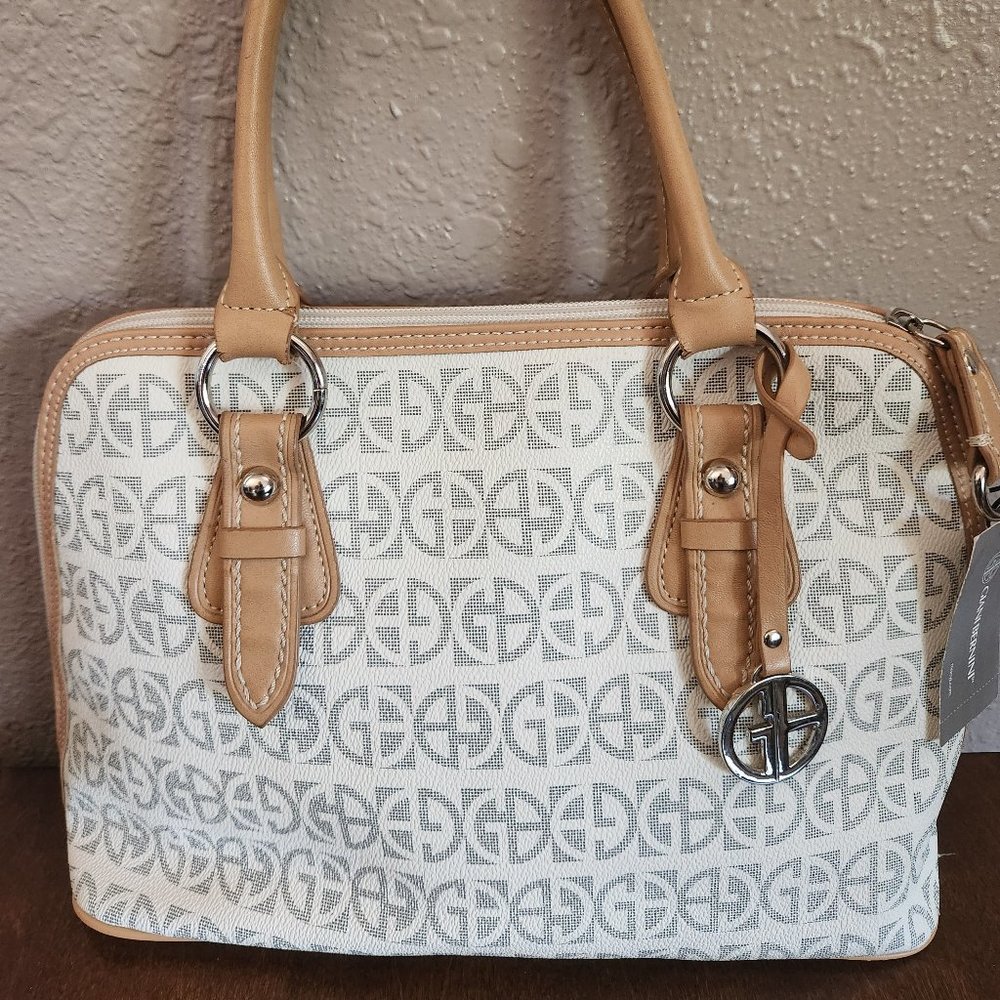 Giani Bernini Hand bag